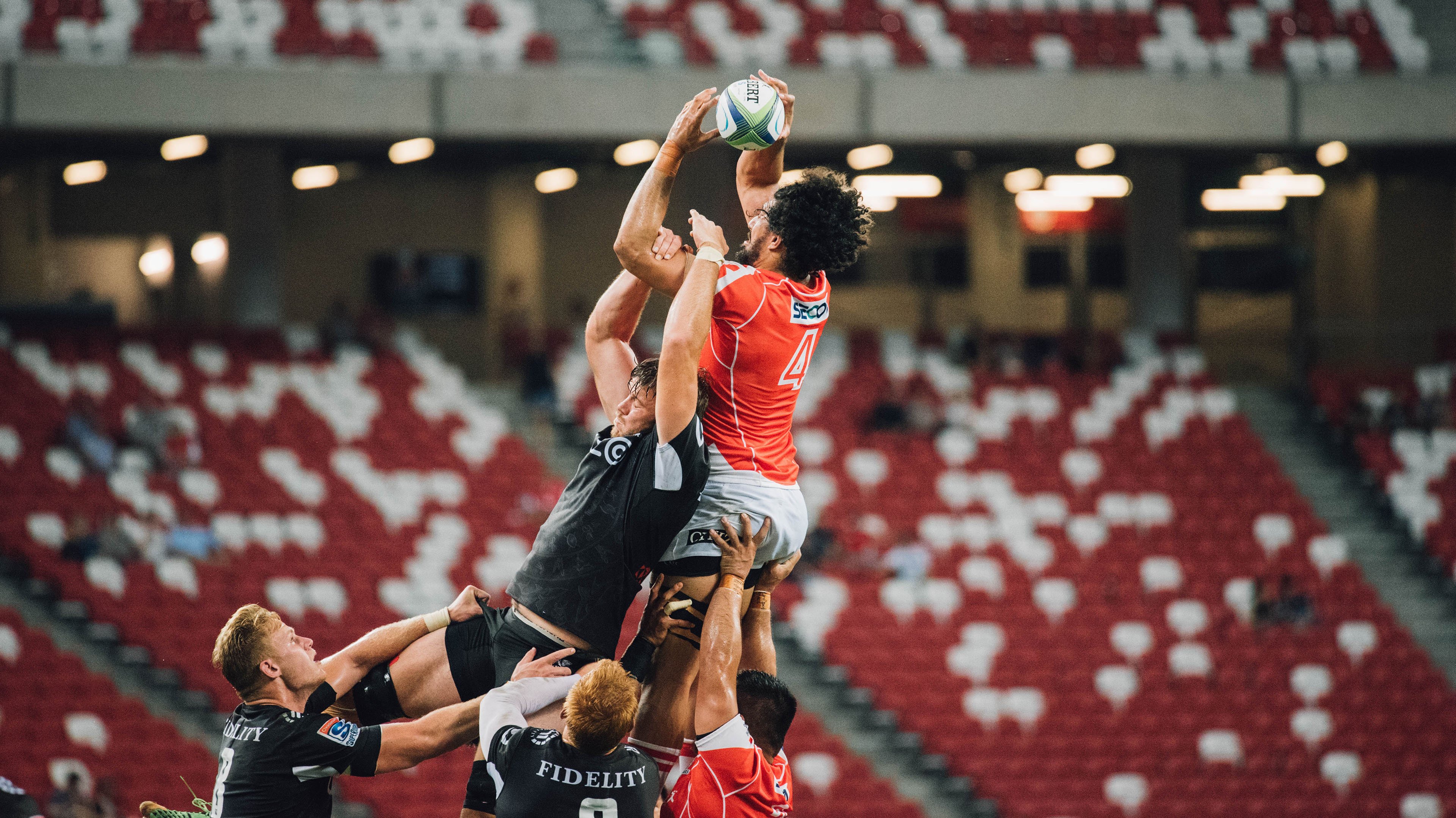 全场像高速路大战！一边稳行一边狂飙